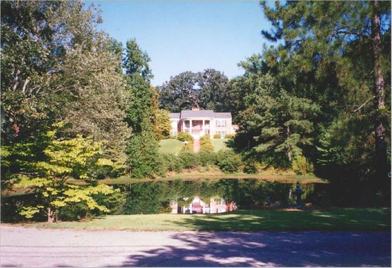 2900 S Robertson  