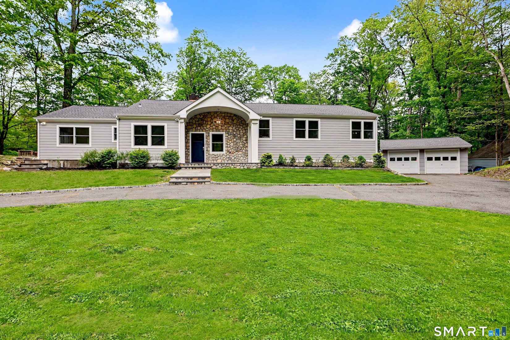 54 Butternut Ln  