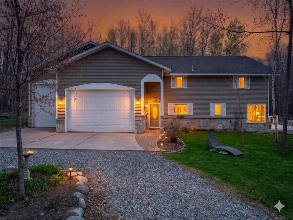 21564 Sugarbush Ln  