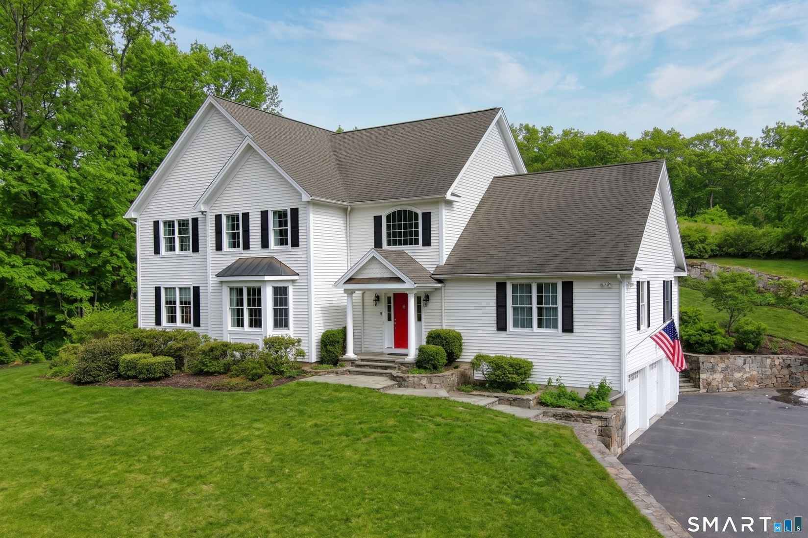 98 Hopewell Woods Rd  