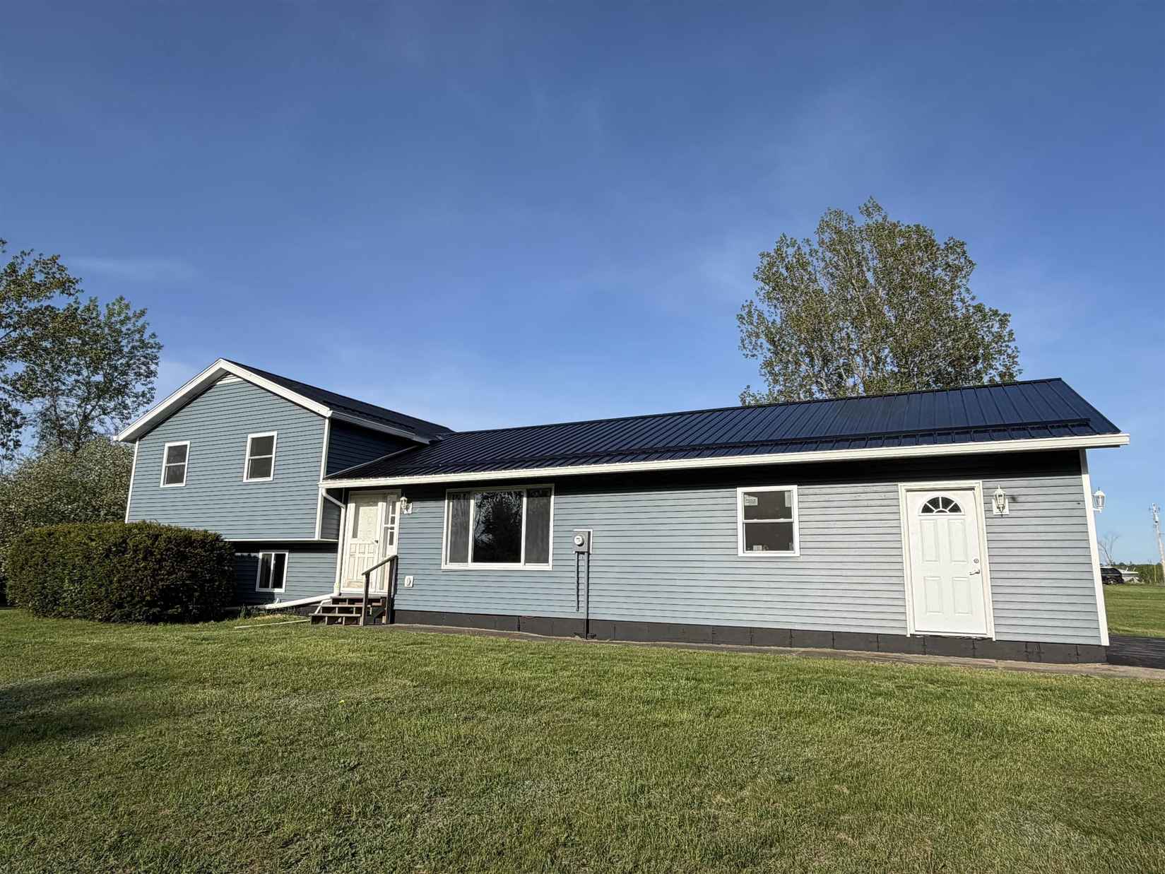 45 Pleasant Dr  