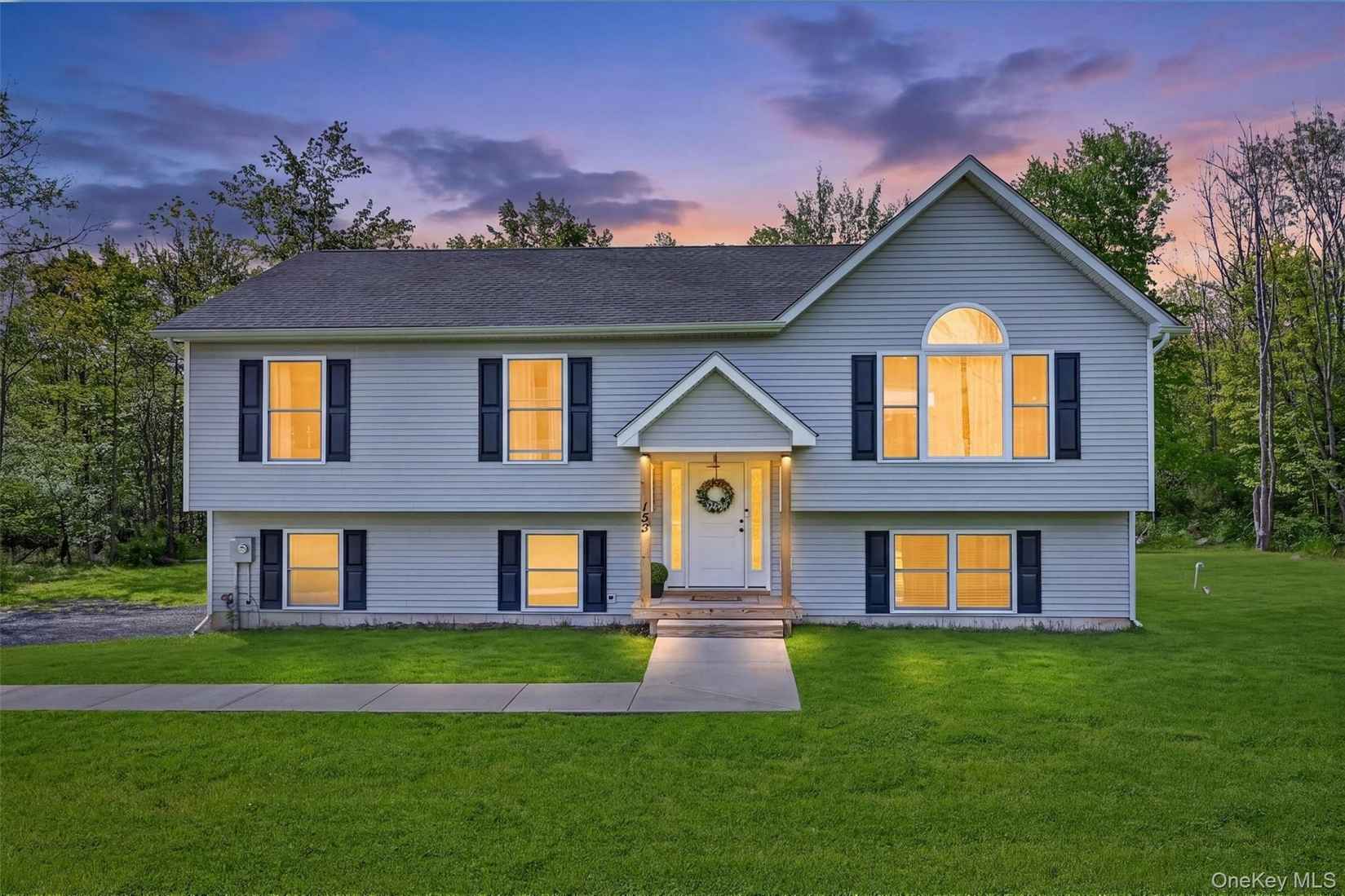 153 Ridge Dr  