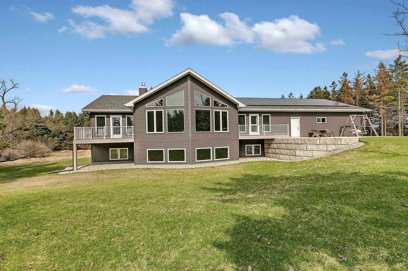 1315 Karnis Dr  