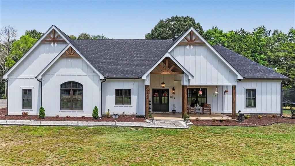 464 Lancaster Rd SW  