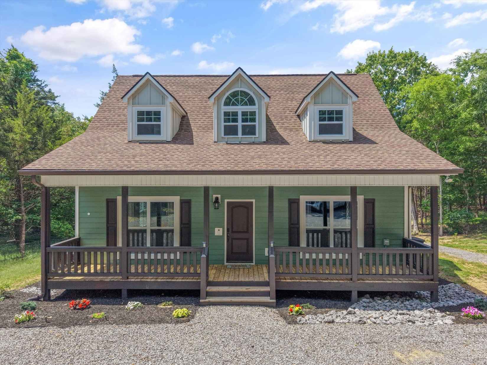 1925 Harbor Ln  