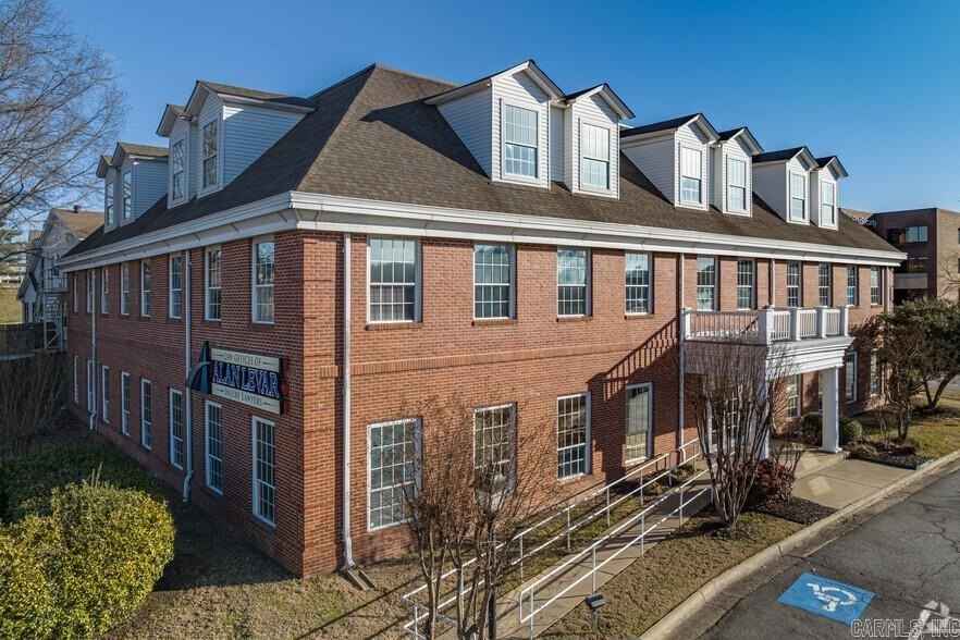 204 Executive Ct  