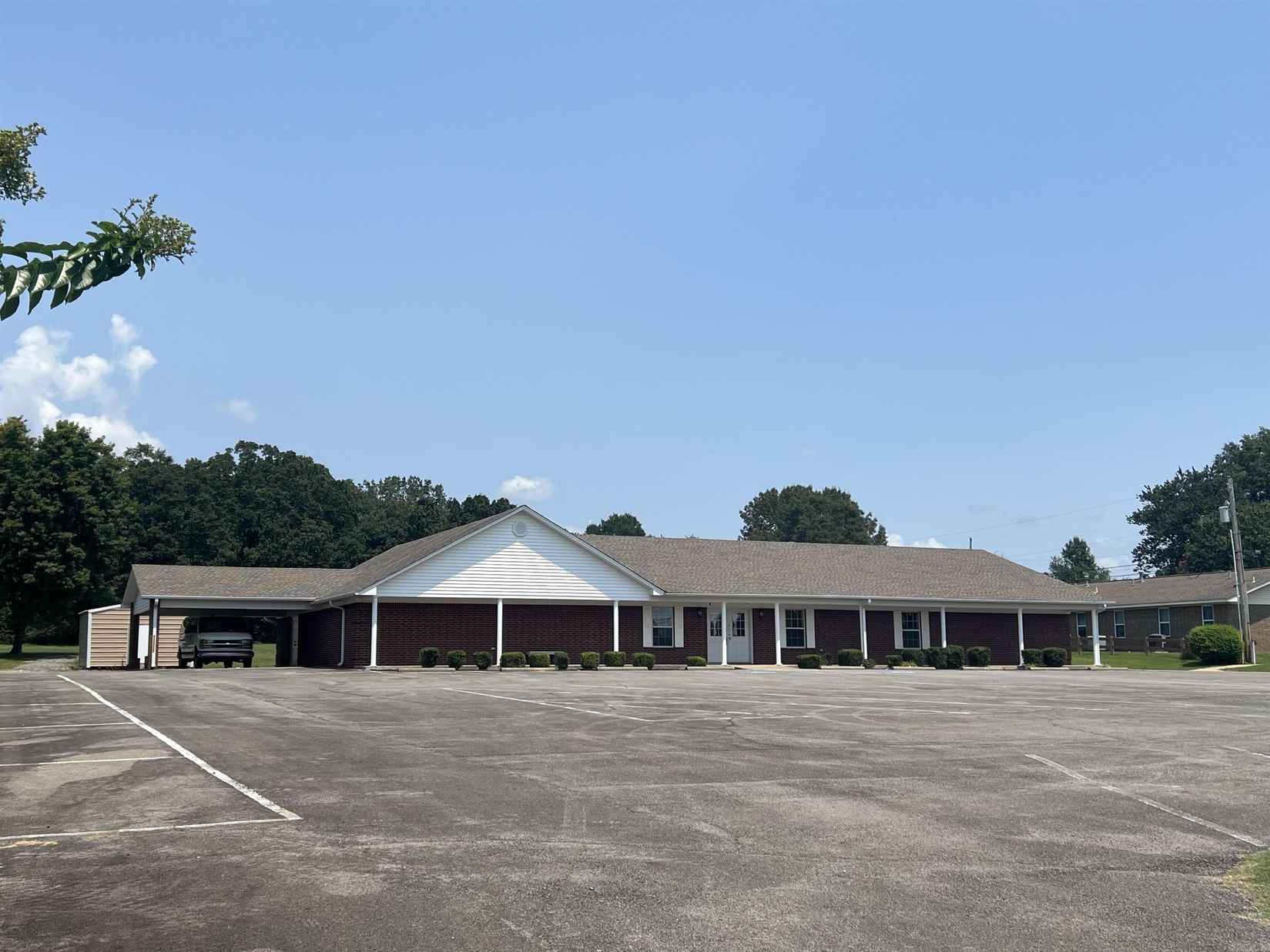2101 Hwy 367 N  