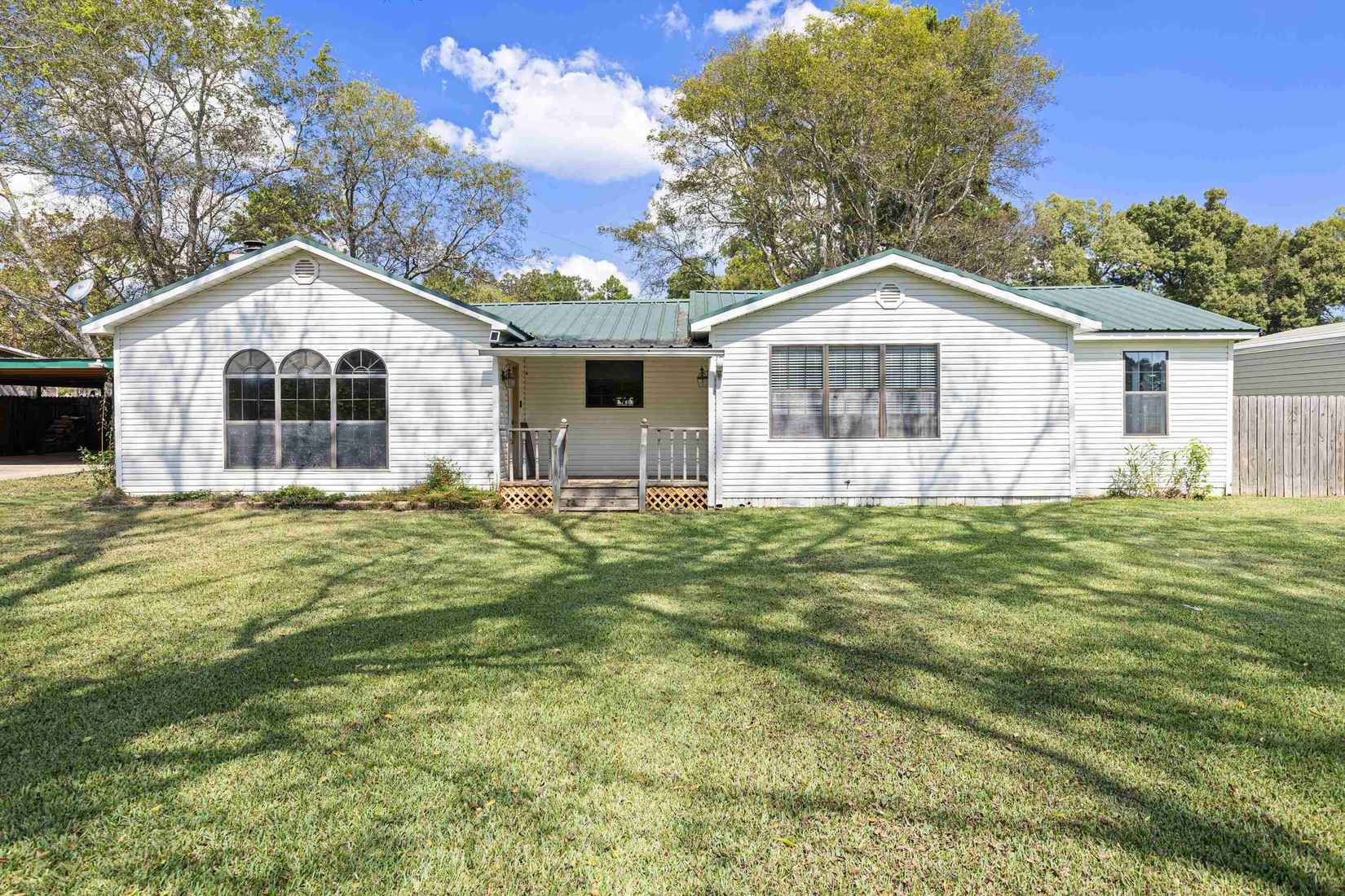 15918 State Hwy 149  