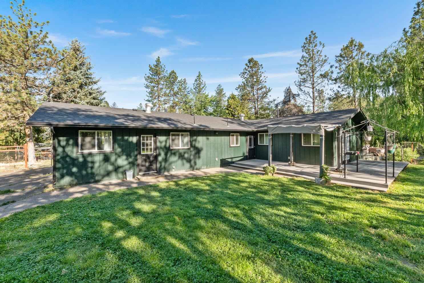 1033 Plumtree Ln  