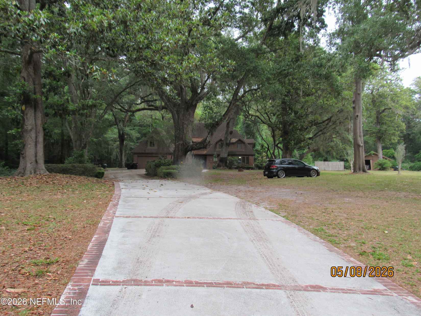 237 Adams Ln  