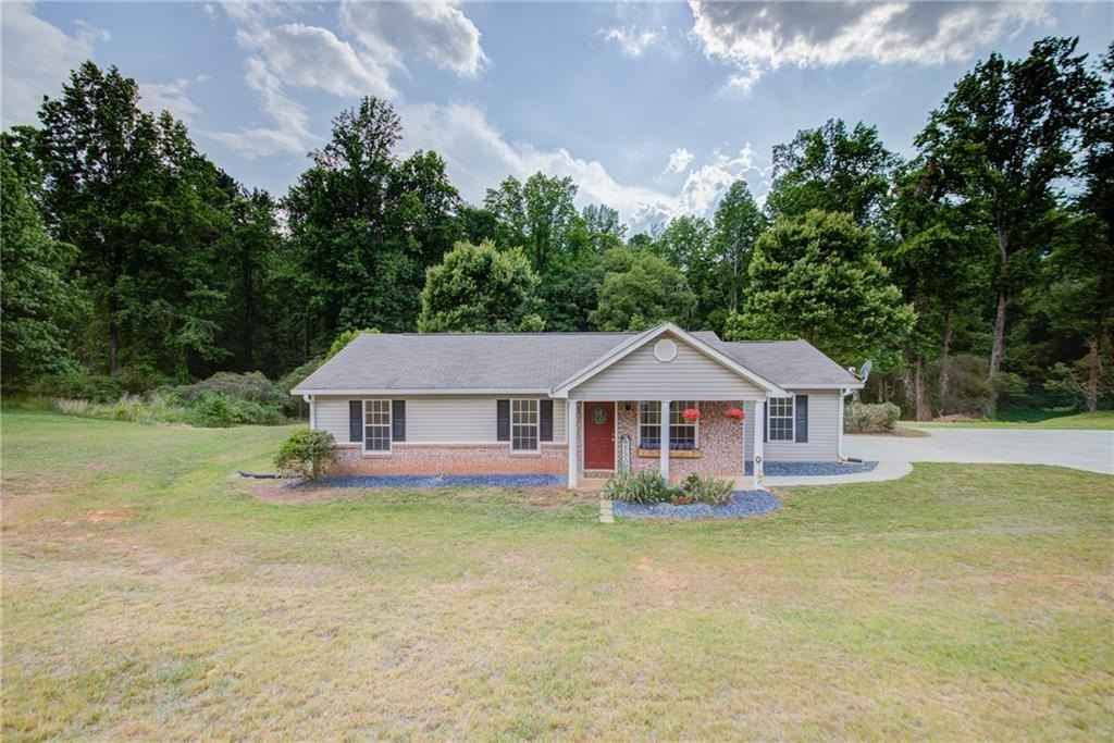 2968 Sky Lake Cir  