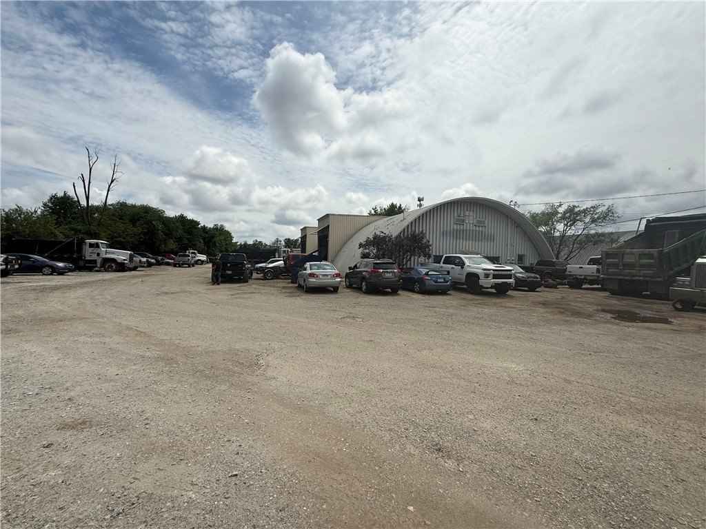 287 W County Line Rd  