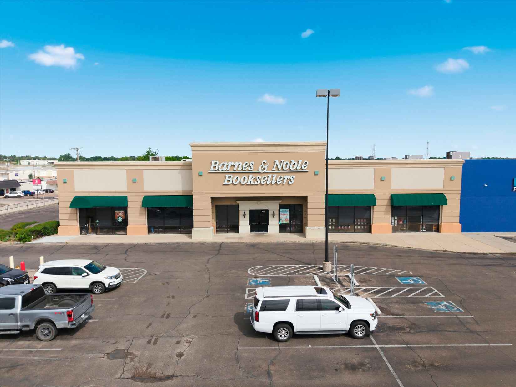 4909 W Waco Dr  
