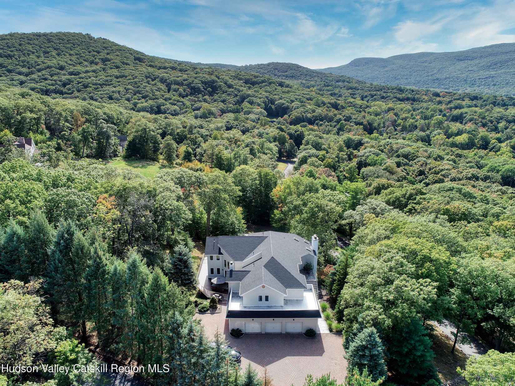 12 Parks Wood Dr  