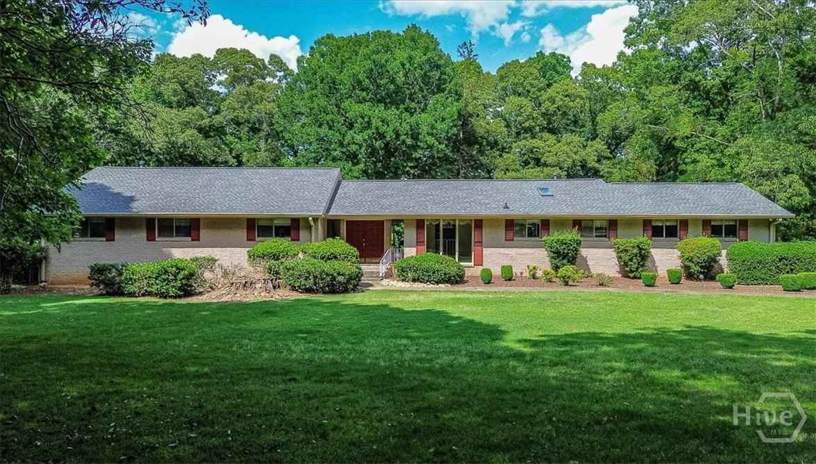 120 Hanover Dr  