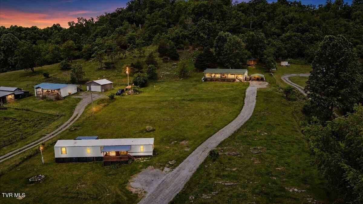 12207 Reedy Creek Rd  