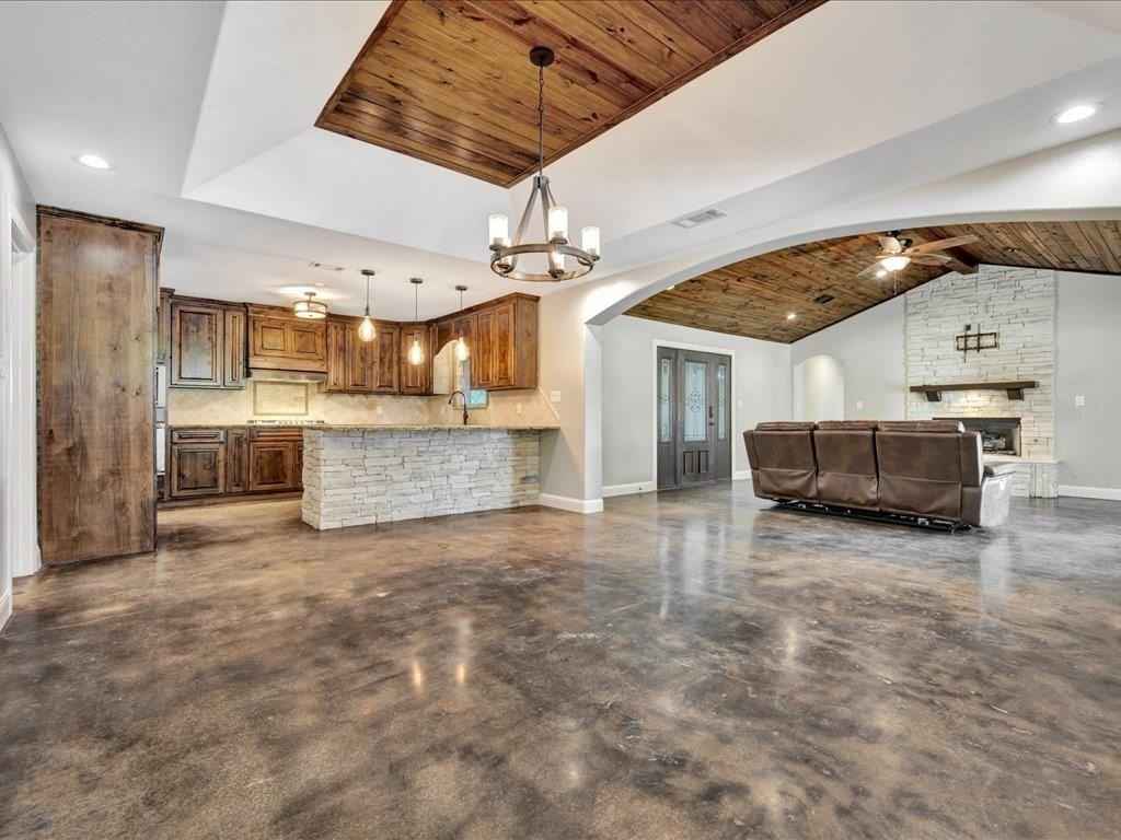 5362 State Hwy 103 E  