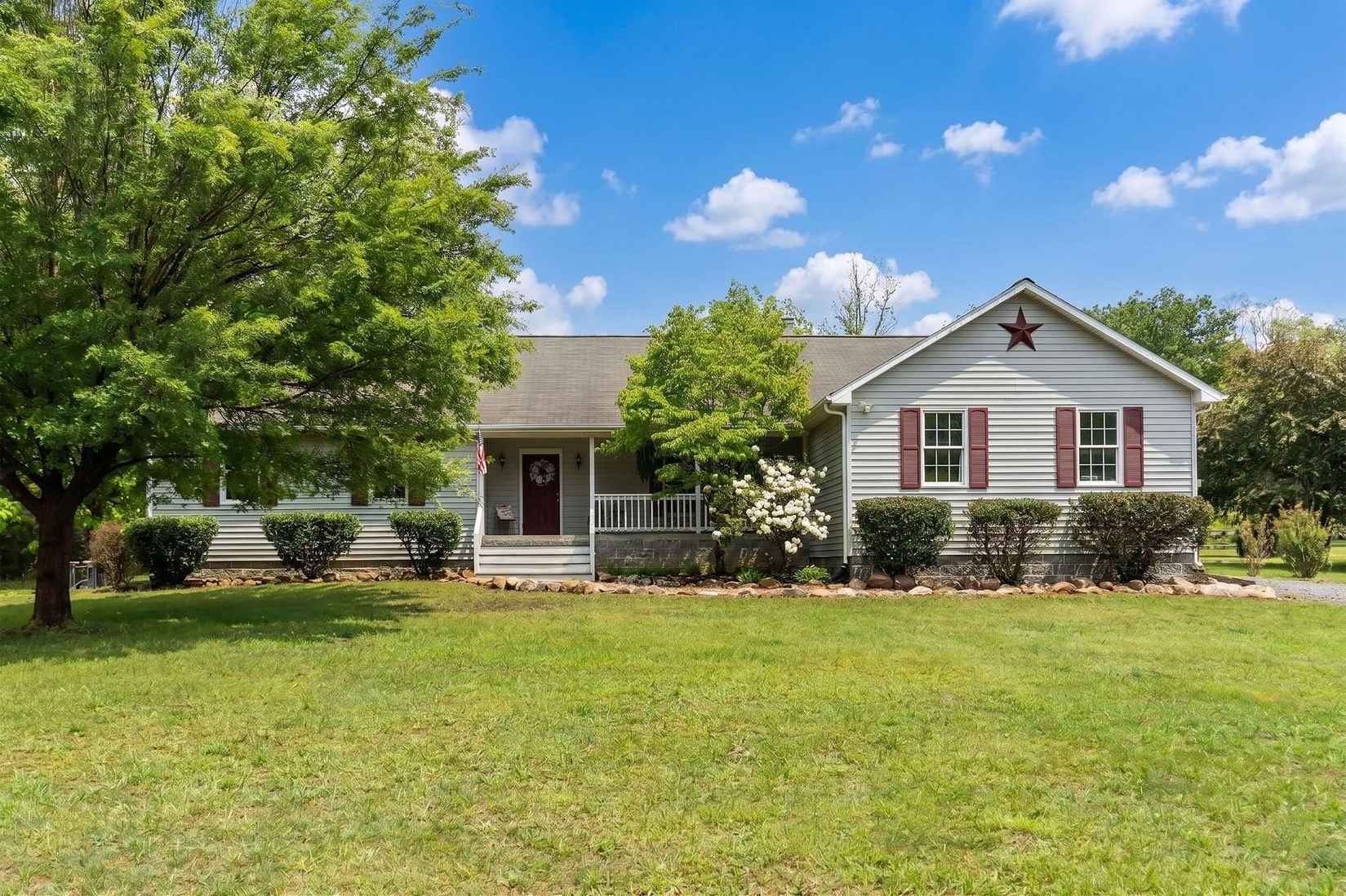 516 Estaline Valley Rd  