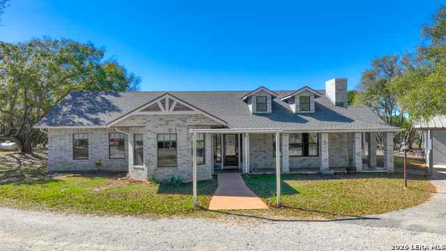 713 Lake Forest Rd  