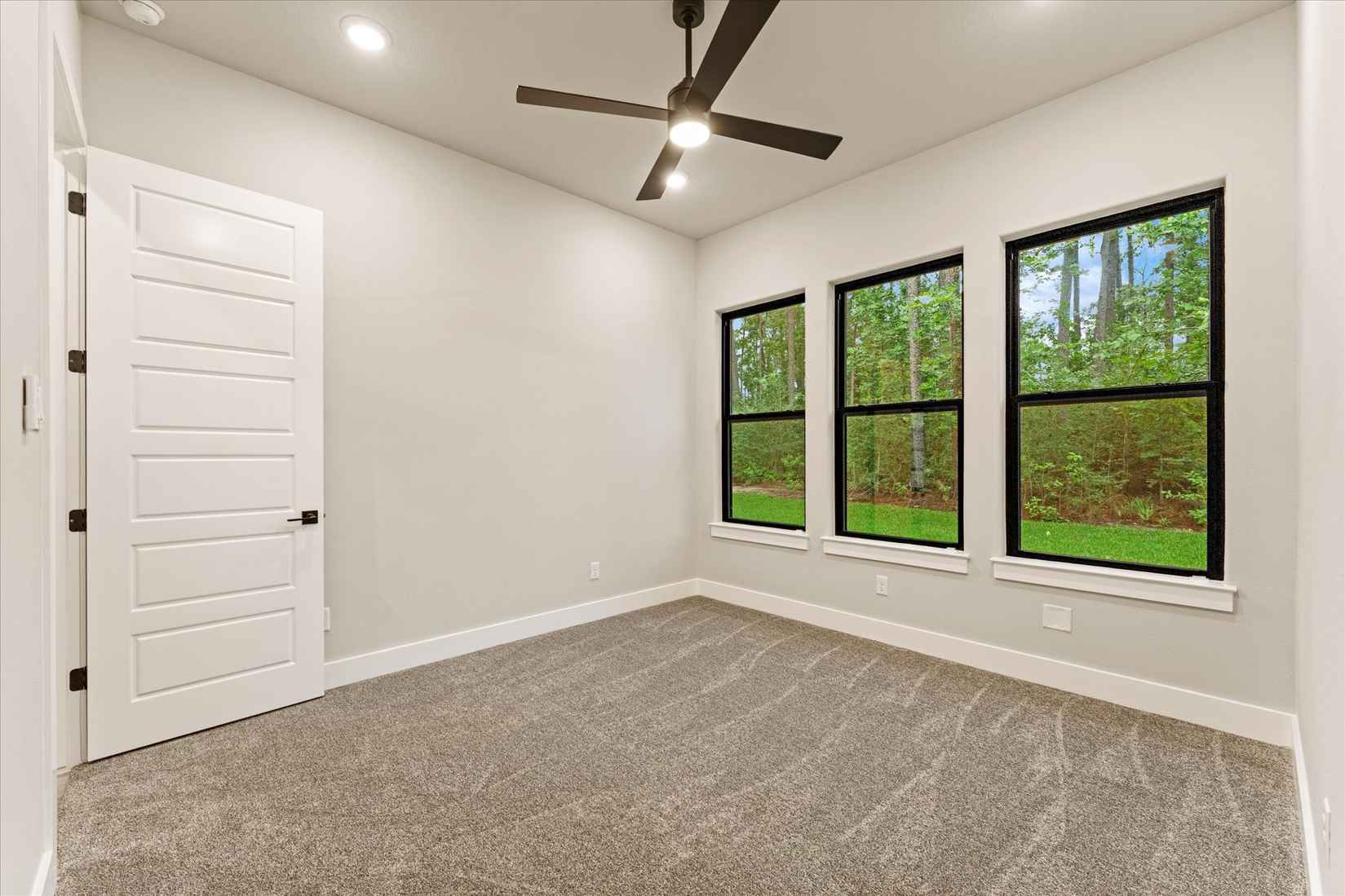 105 Sanctuary Rd  