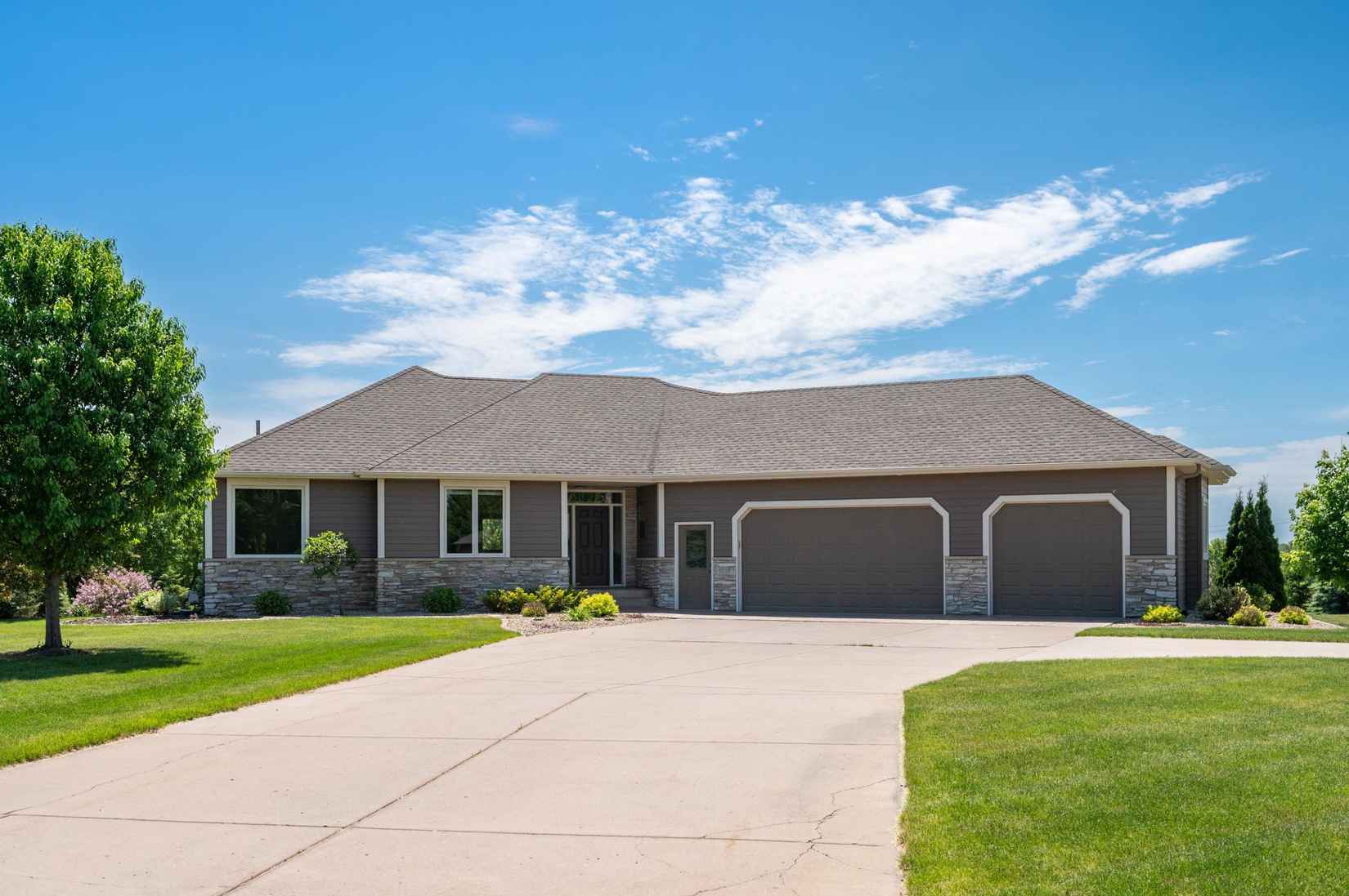 9015 Schutte Ct  