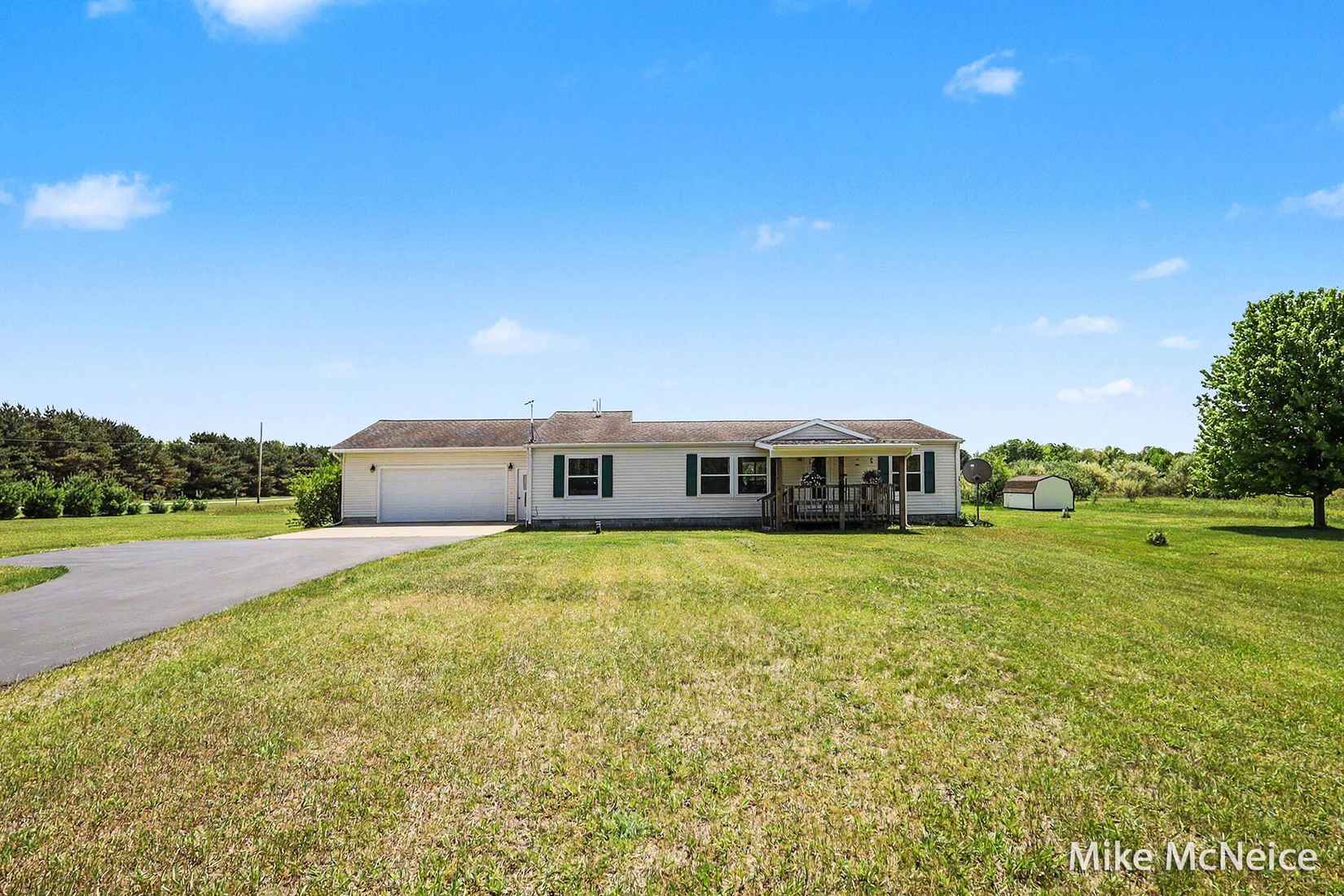 2079 W McMillan Rd  