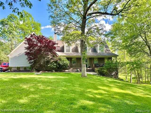 3452 E Highland Rd  