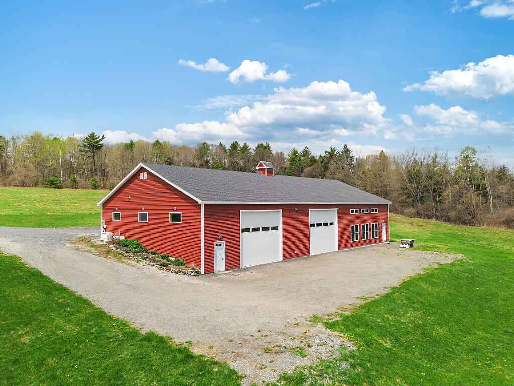 602 Hussey Hill Rd  