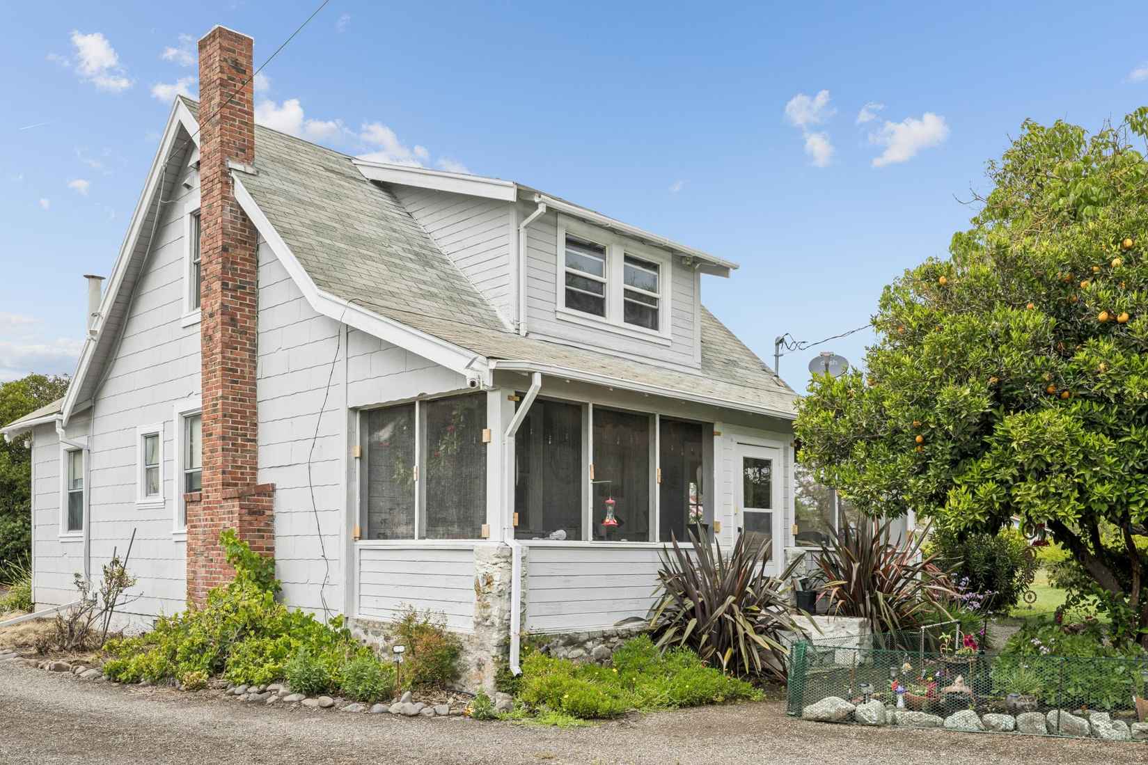 1109 3rd Ave  