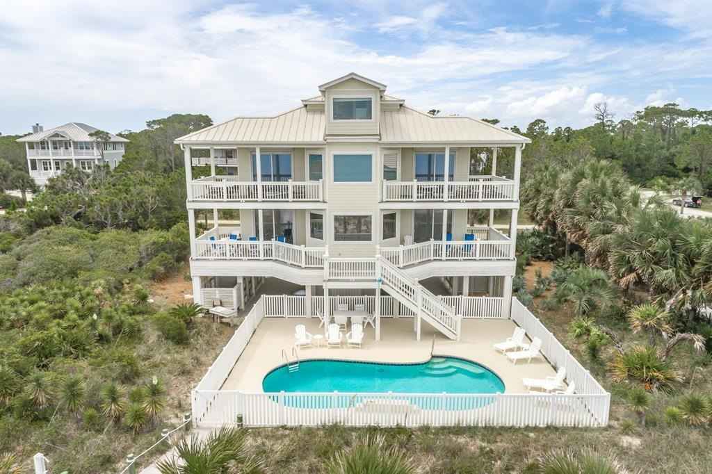 2136 Palmetto Way  