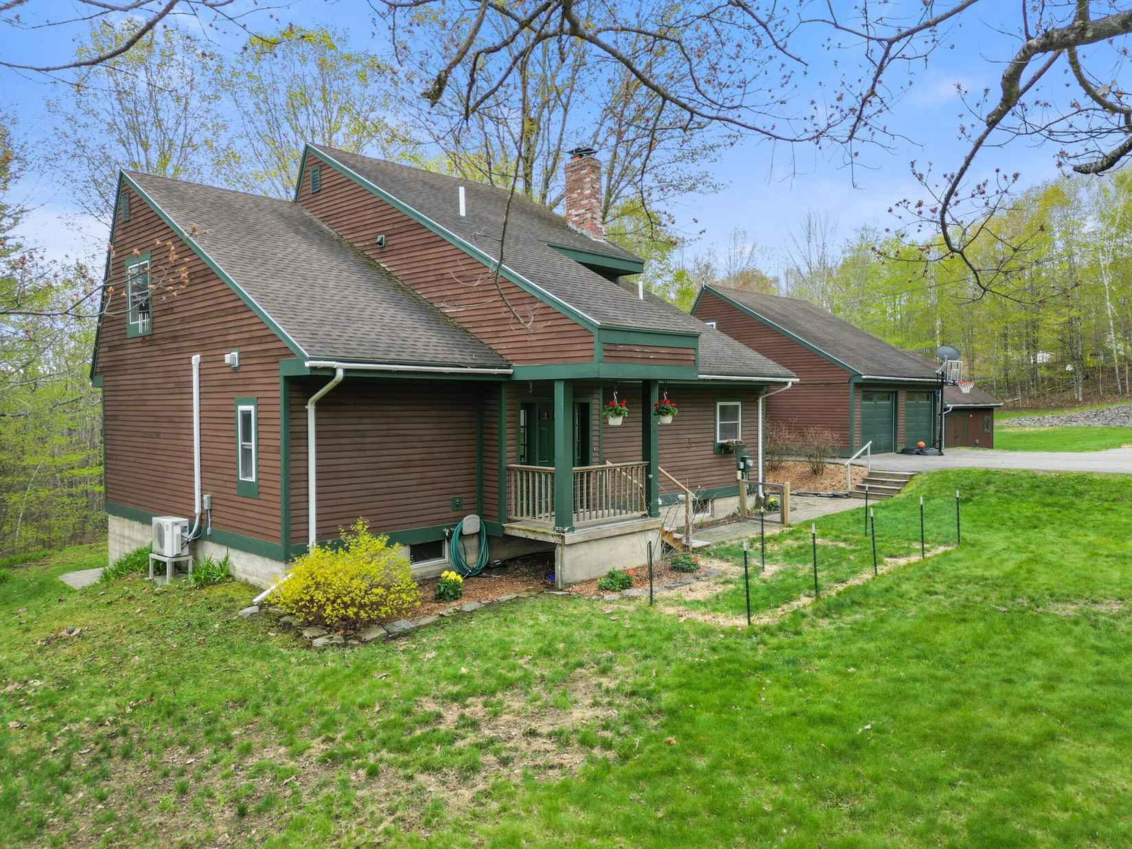 2611 Kennebec  