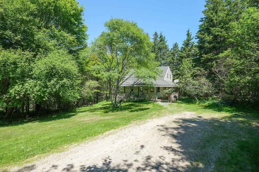 27 Spofford Dr  
