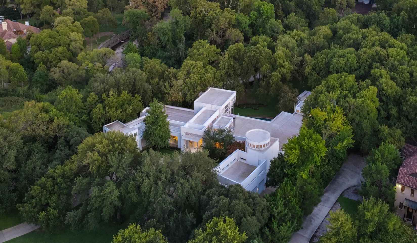 4130 Cochran Chapel  