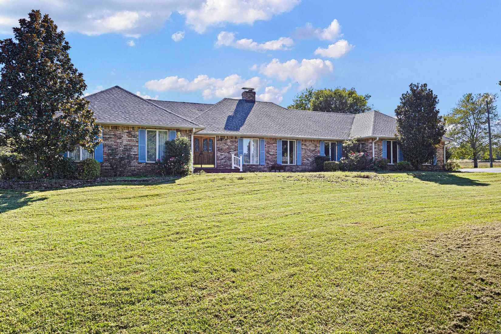 493 Huckleberry  