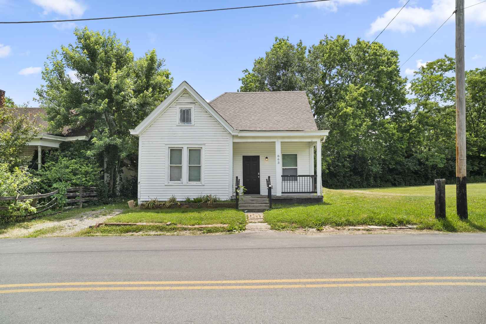 863 E Main Street lot Ext  