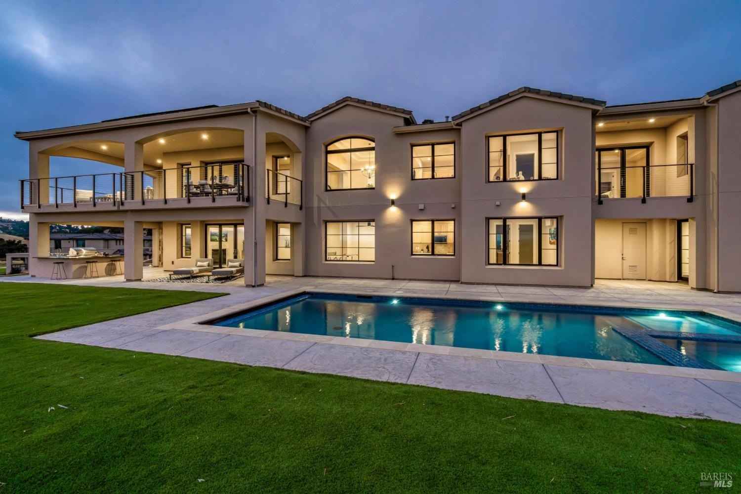 120 Angela Dr  