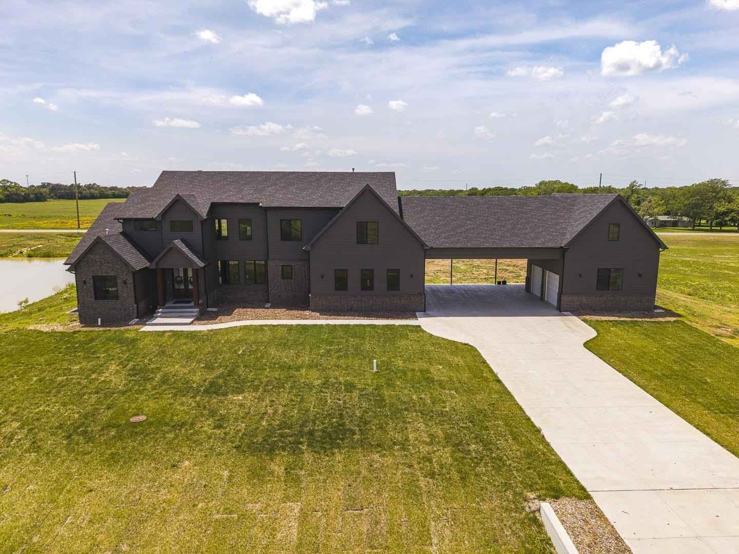 243 Thurston  