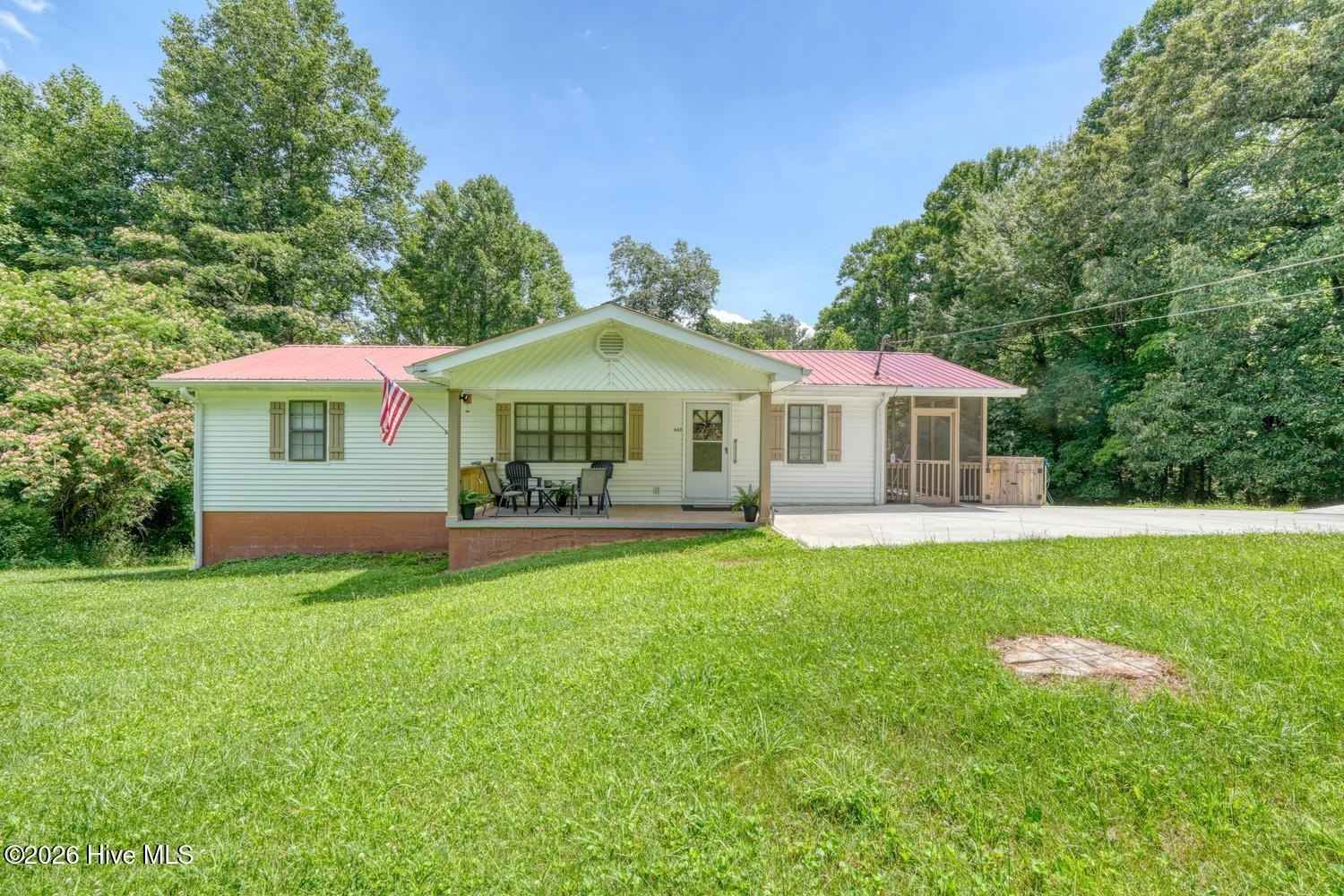 643 Number 20 Mine Rd  