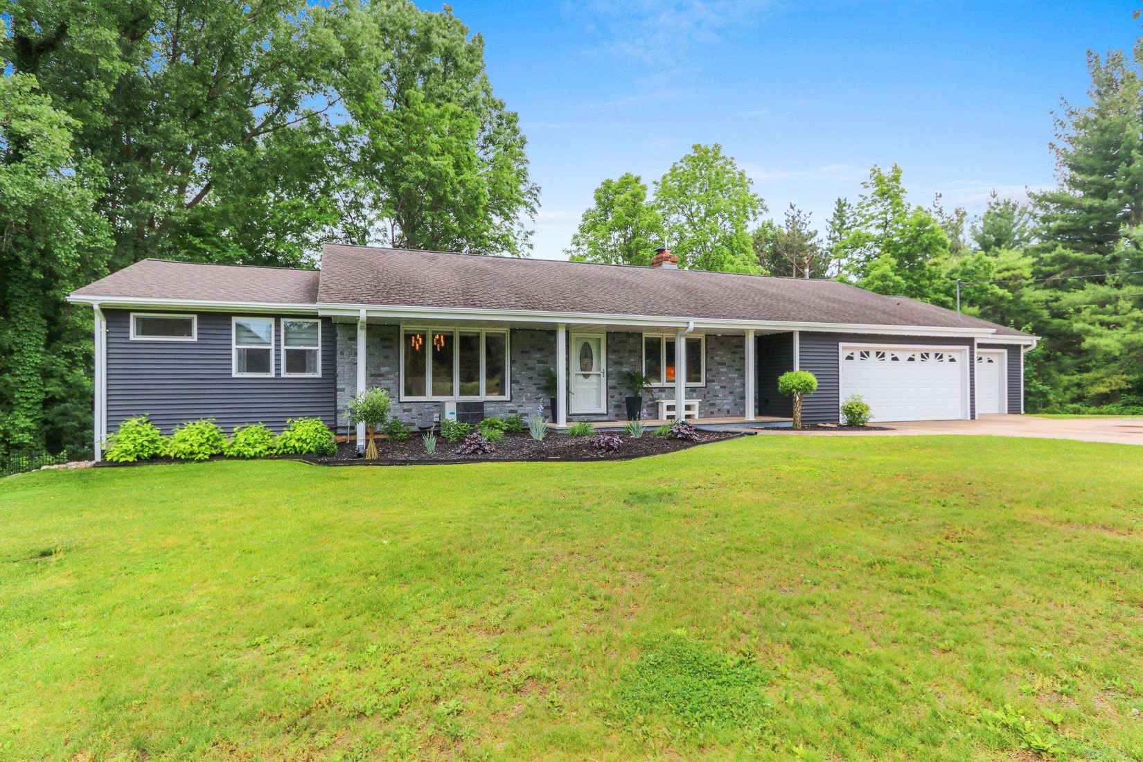 389 Sunlite Dr  