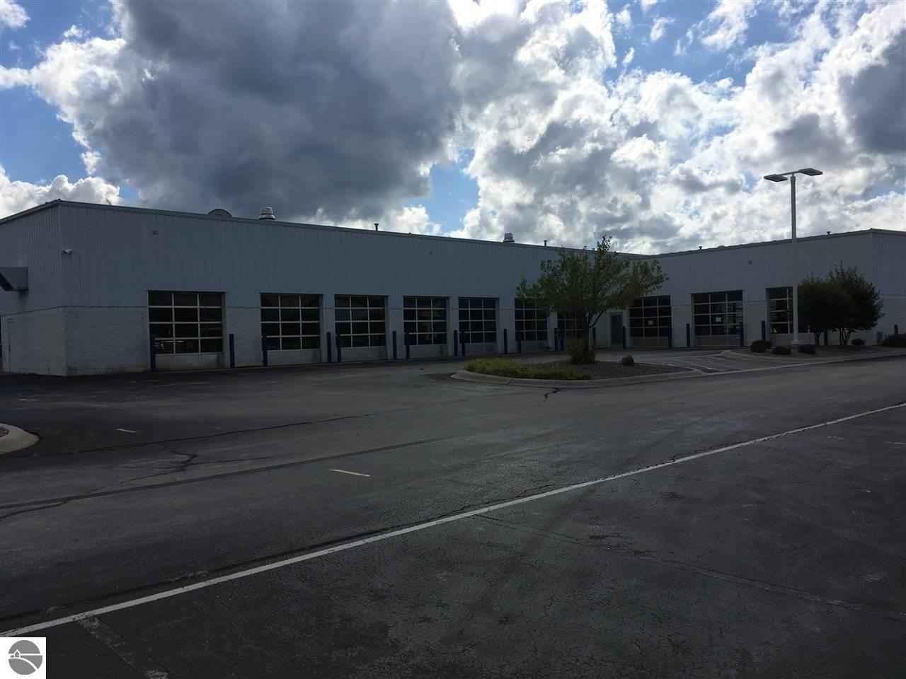 3566 N US-31 S  