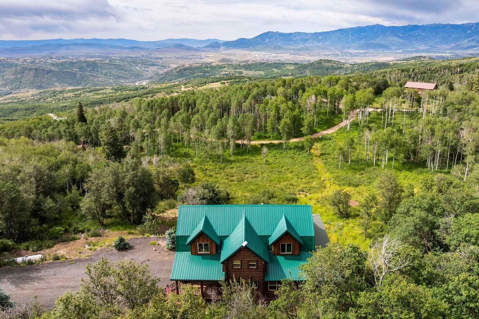 785 W Artist Point Dr  