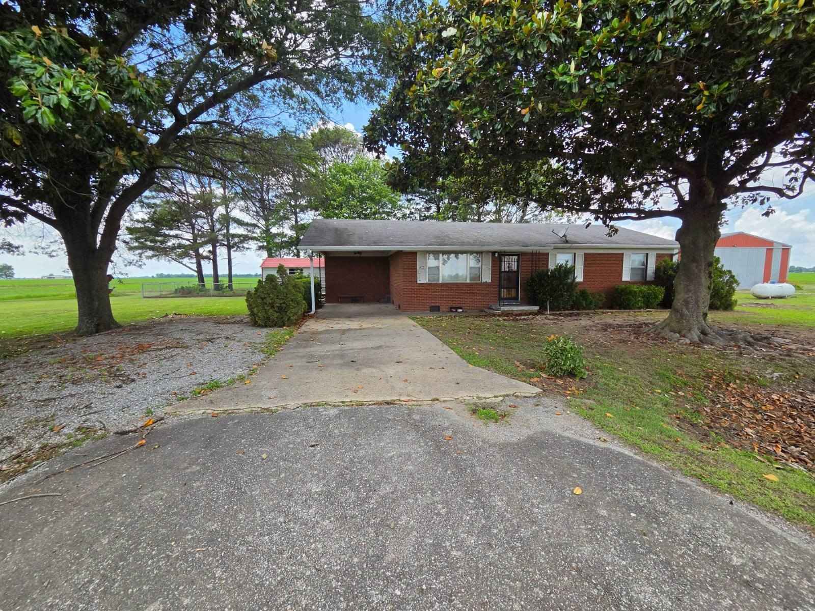 935 Hwy 231 S  