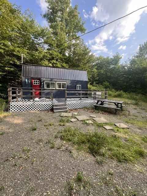 684 Estabrook Rd  