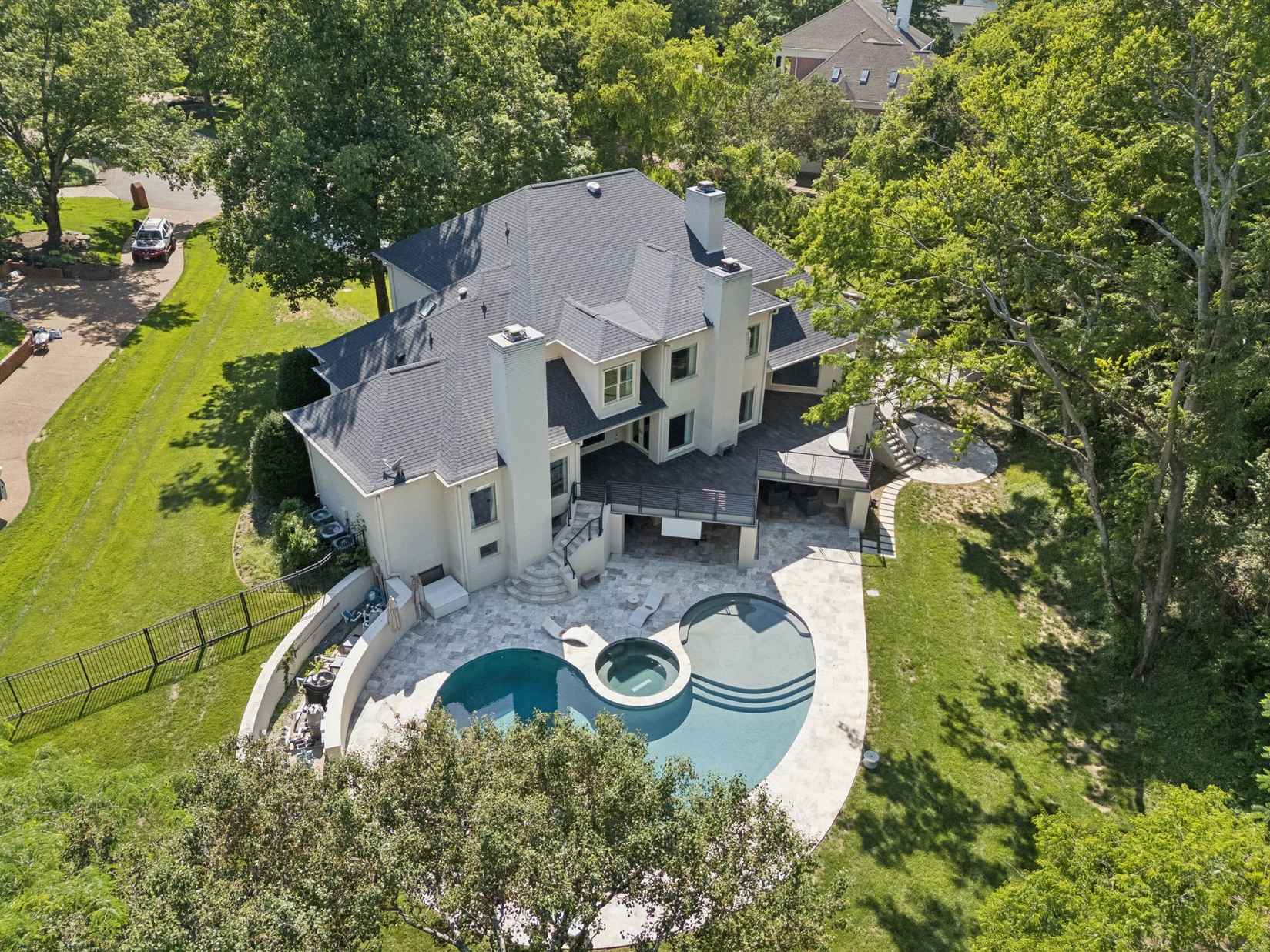 827 Maxwell Ct  