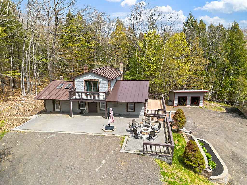 53 Turner Dr  