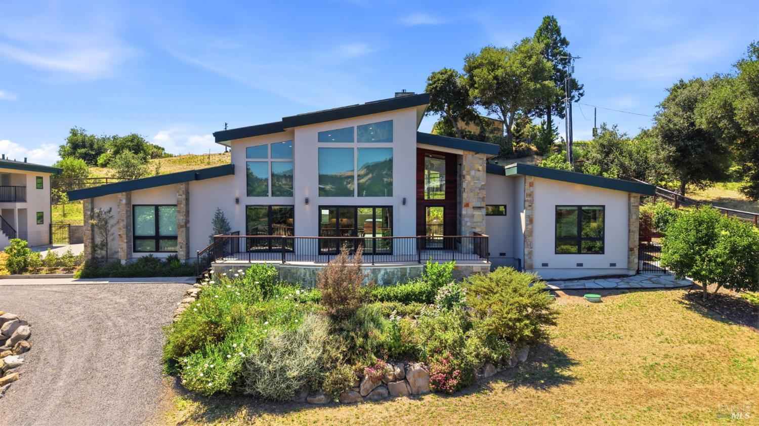 5363 Wilshire Dr  