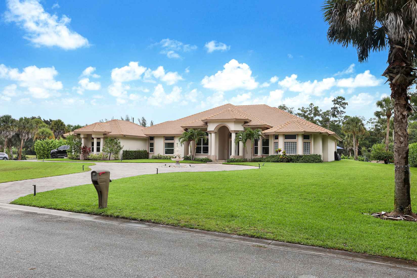142 Brynhurst Ct  