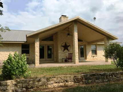 Farm and Ranch in Lavaca County, Texas