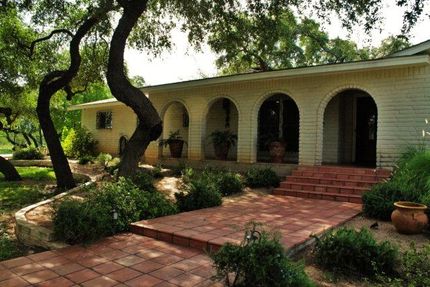 Farm and Ranch in Uvalde County, Texas