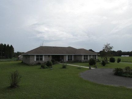 Farm and Ranch in Gilchrist County, Florida